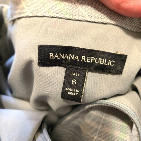 Banana Republic Plaid Mini Skirt In Size 6Tall - Picture 6 of 7